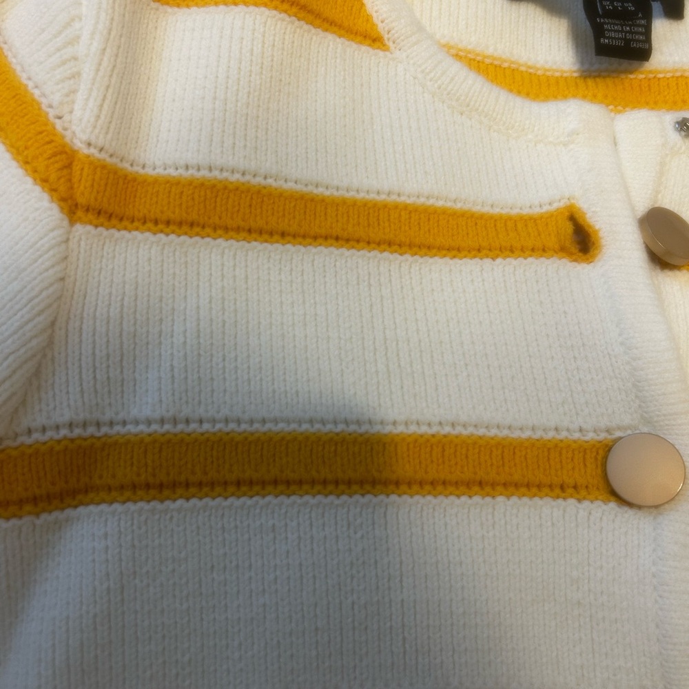 New French Connection Women's White and Yellow Sweater